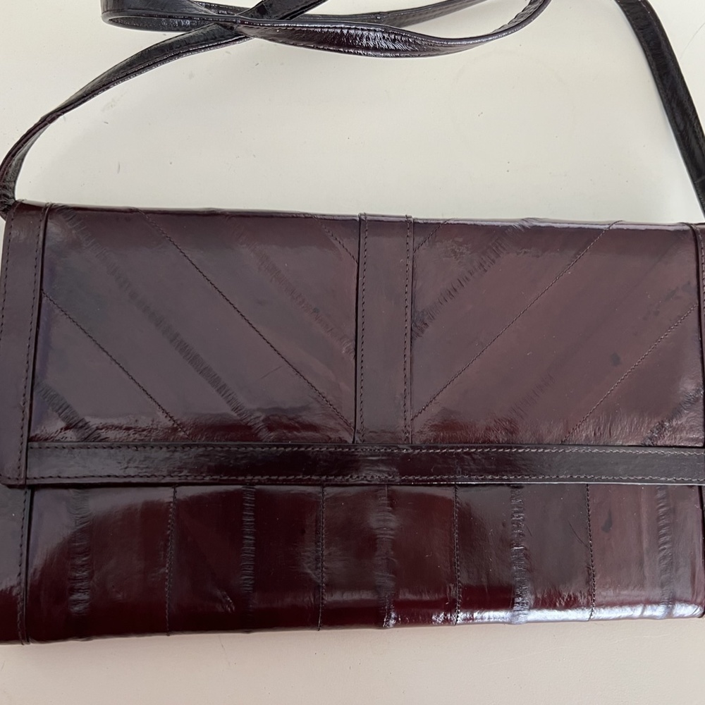 Slim eel skin purse